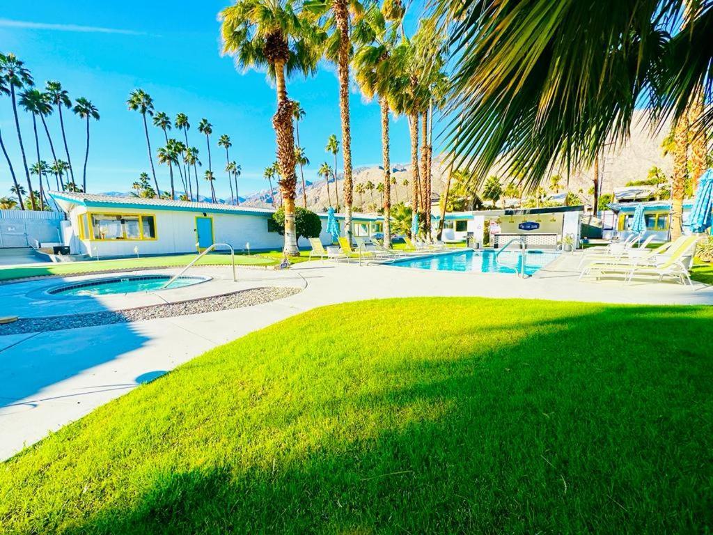 A Place In The Sun Hotel - Adults Only Big Units, 24H Heated Pool & Spa In 1 Acre Park Prime Location, Dog Friendly, Top Midcentury Modern Boutique Hotel 棕榈泉 外观 照片