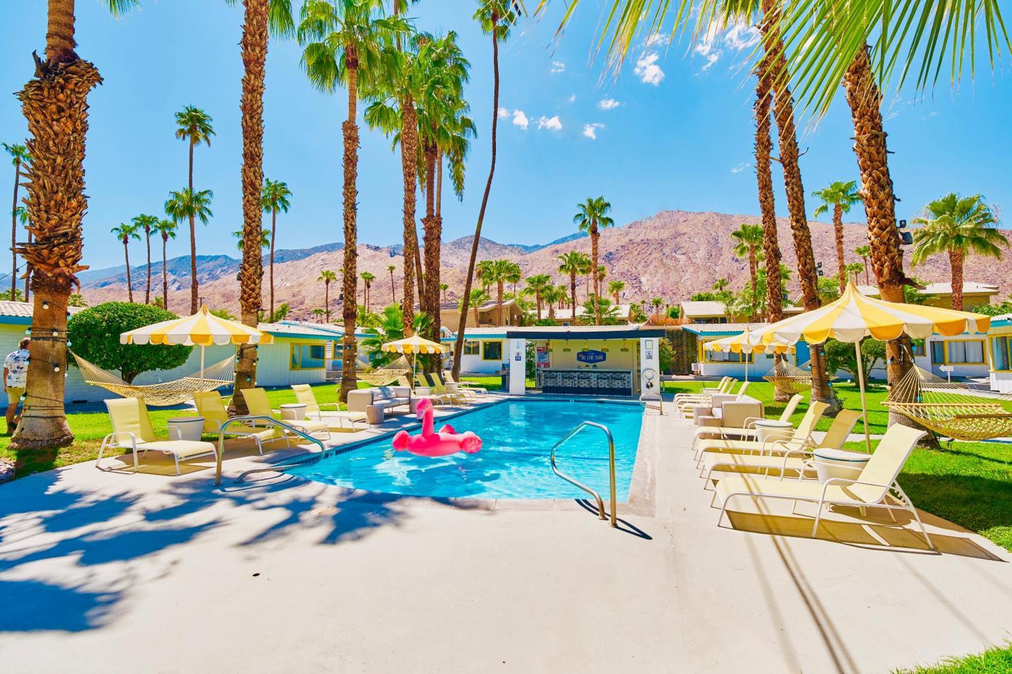 A Place In The Sun Hotel - Adults Only Big Units, 24H Heated Pool & Spa In 1 Acre Park Prime Location, Dog Friendly, Top Midcentury Modern Boutique Hotel 棕榈泉 外观 照片